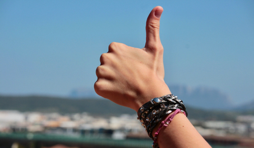 hands-2227857_1920.jpg
