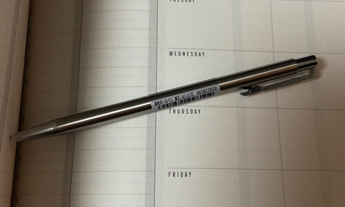 ローランドコラボ商品でもあるゼブラ手帳用ボールペンが思ったよりスラスラかけてメモに良い！